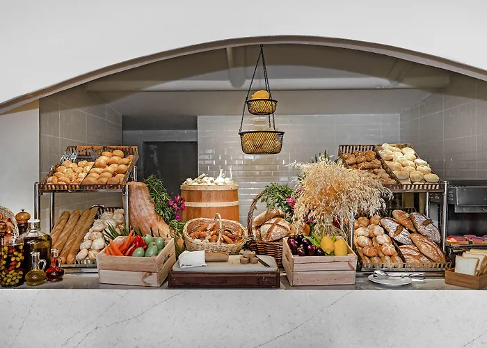 Marti Deluxe Resort 5*