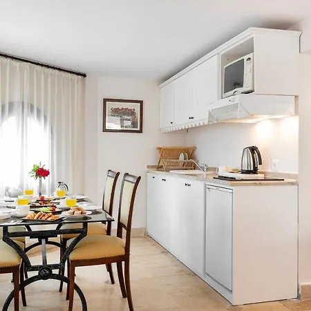 Marti Deluxe Resort 5*