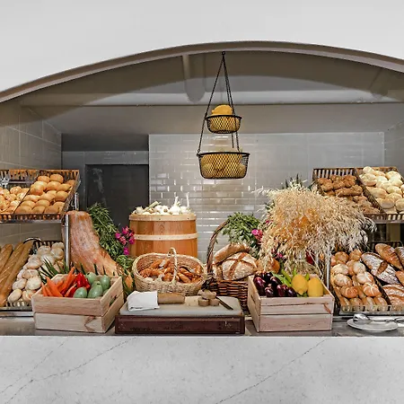 Marti Deluxe Resort 5*