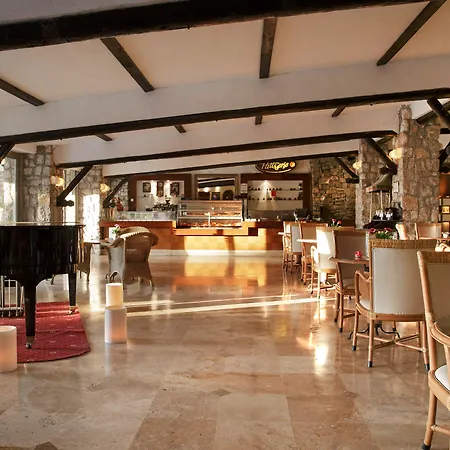 Resort Marti Deluxe 5*