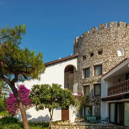Marti Deluxe Resort 5*
