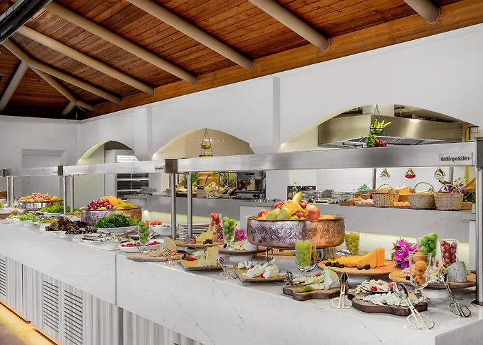 Marti Deluxe Feriested 5*